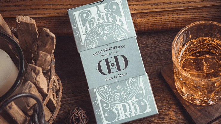 Smoke & Mirrors V8 Silver (Deluxe) Playing Cards by Dan & Dave image 0