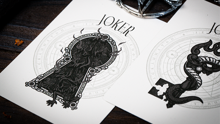 Keys of Solomon: Silver Spirituum by Riffle Shuffle image 5