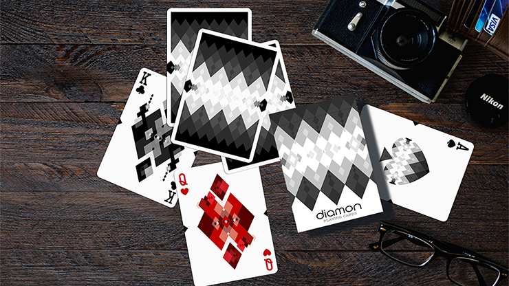Diamon Nº10 (Black and White) by Dutch Card House image 1