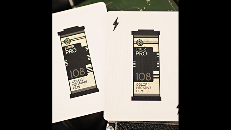 BosKarta LUX (Gilded) Playing Cards by Wounded Corner image 4