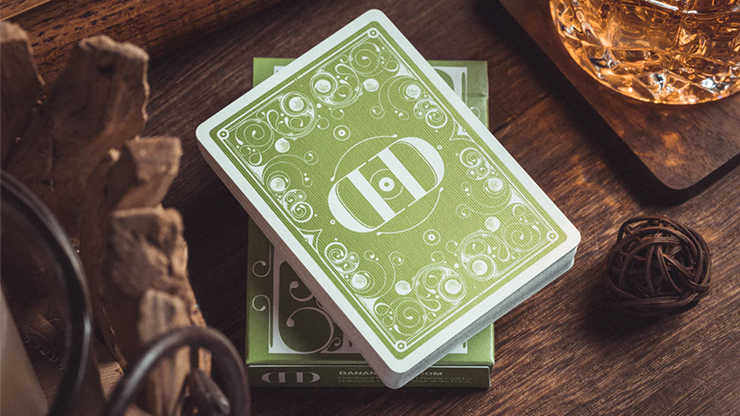Smoke & Mirrors V8 Deluxe (Green) Playing Cards by Dan & Dave image 4