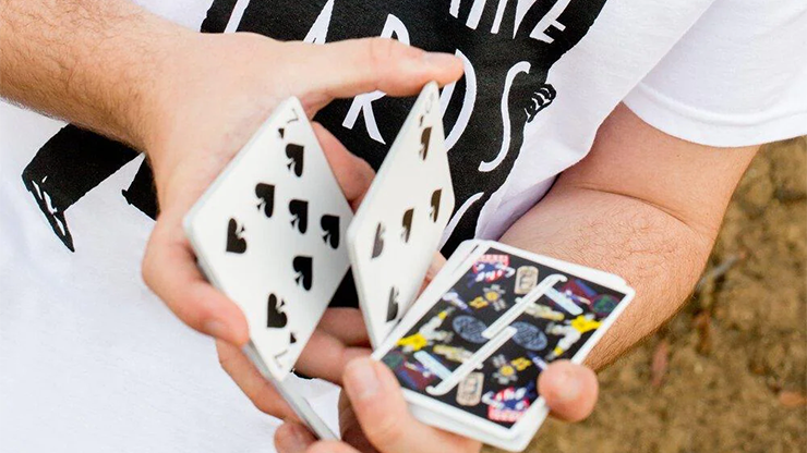 Fontaine: Guess Stickers Playing Cards image 3